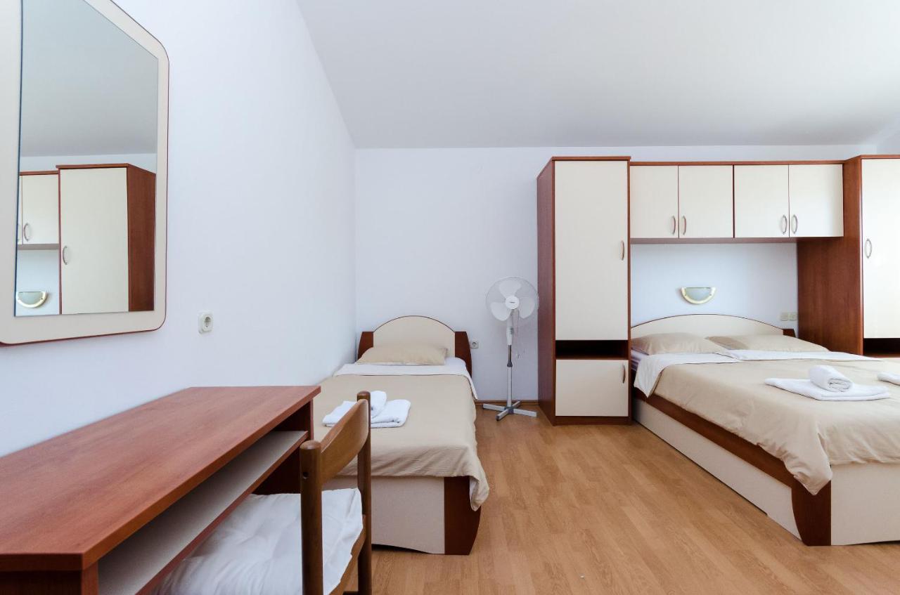 Apartments Marija P Lopar Exterior foto